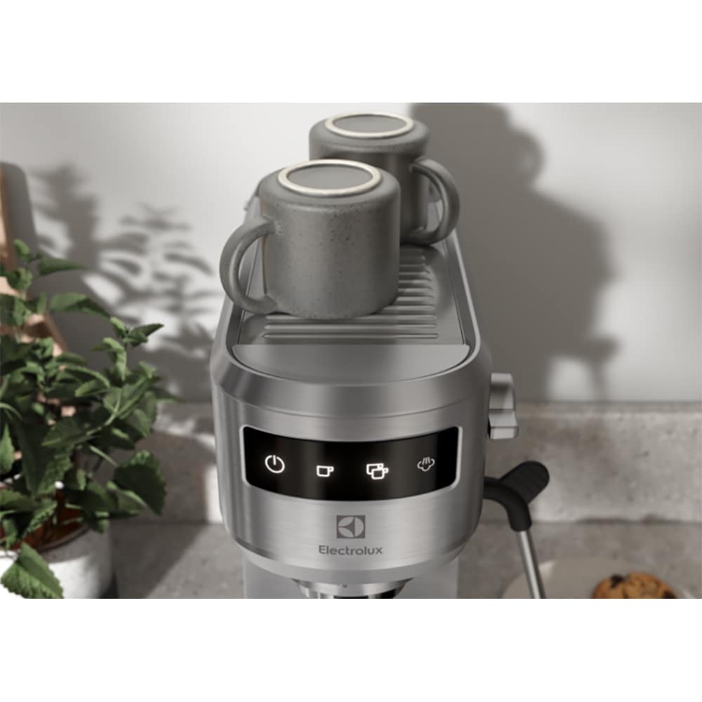 Espressor manual ELECTROLUX Explore 6 E6EC1-6ST, 1l, 1450W, 15 bar, sistemul Cappuccino, argintiu-negru