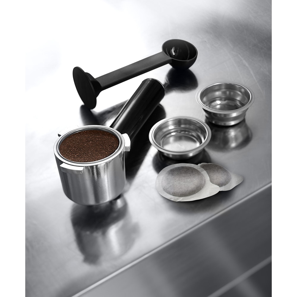 Espressor manual DELONGHI Dedica Style EC685.M, 1.1l, 1300W, 15 bar, sistem Cappuccino, argintiu-negru
