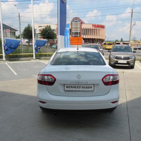Renault Fluence Expression 1.6 16 V 110 CP