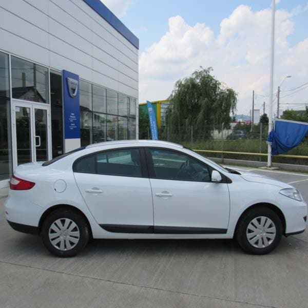 Renault Fluence Expression 1.6 16 V 110 CP
