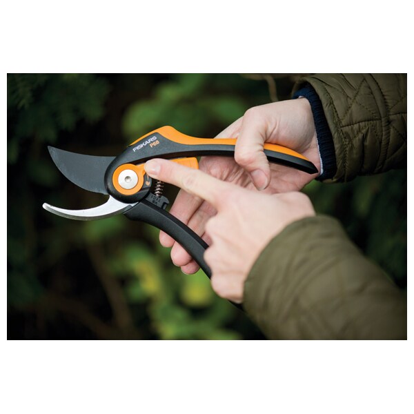 Foarfeca pas cu pas FISKARS SmartFit TM 1001424