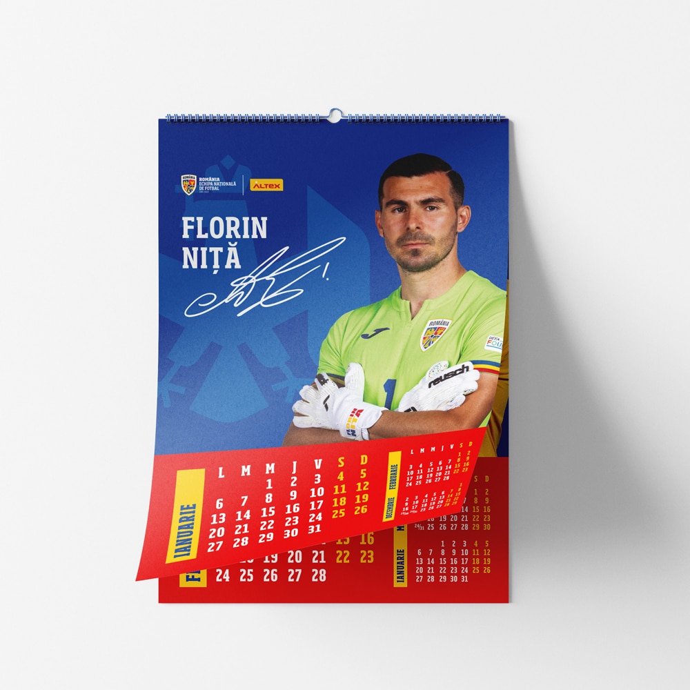 Calendar perete ECHIPA NATIONALA DE FOTBAL A ROMANIEI 2025 Tricolorii M1, multicolor