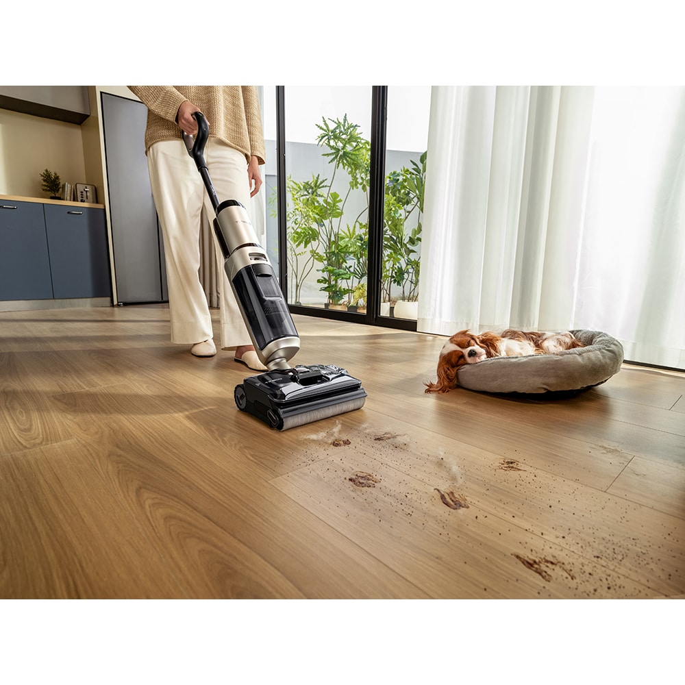 Aspirator vertical cu spalare TINECO Floor One S5 Stretch FW690100PL, 0.72l, 21.6V, autonomie max 50 min, auriu-negru