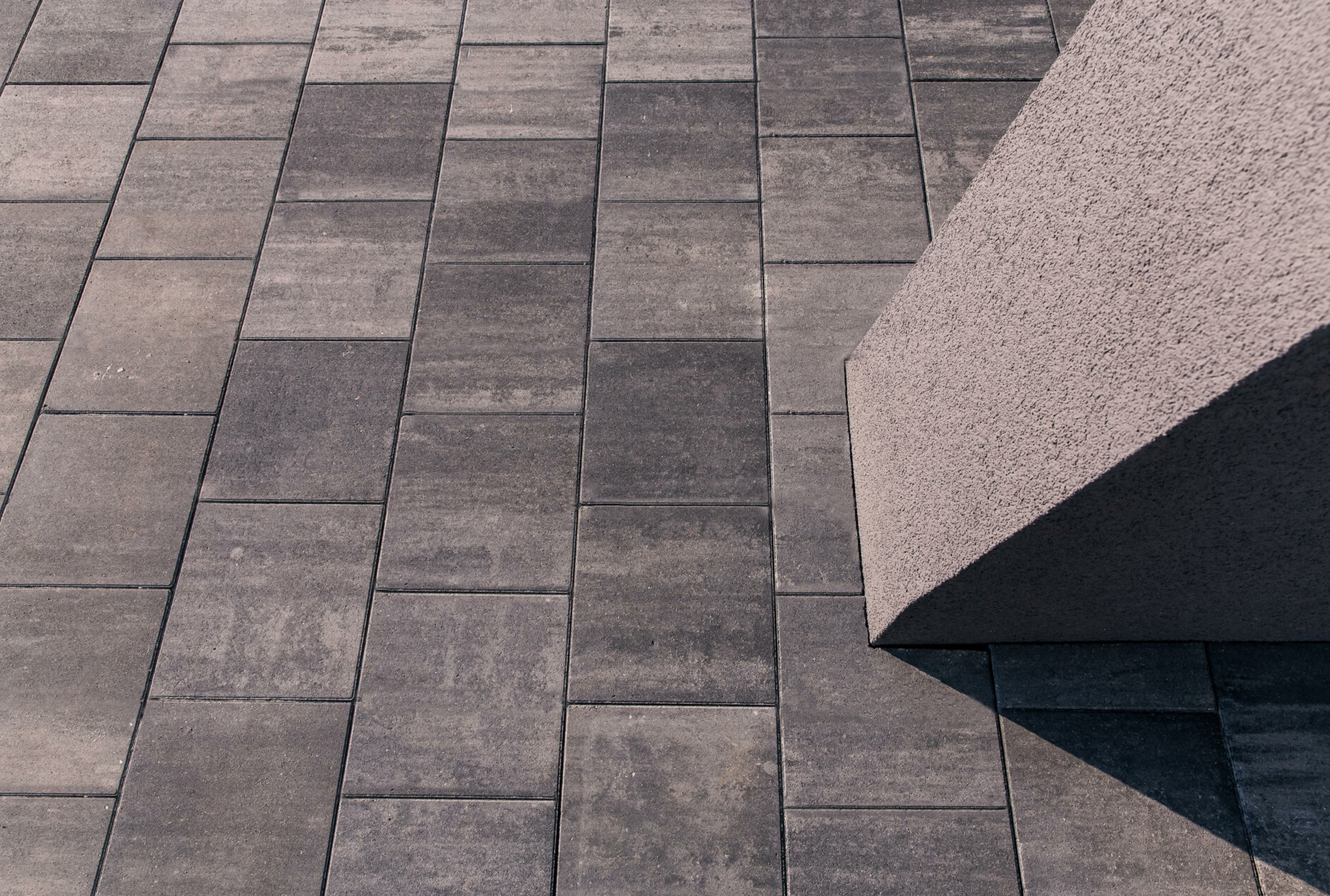 Dala beton PETRA Mistic, 30 x 30 x 6 cm, gri bazaltic