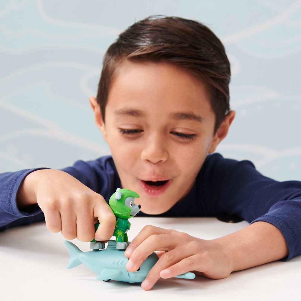 Set figurine PAW PATROL Aqua Pups - Rocky si pestele spada 20139322, 3 ani+, verde-albastru