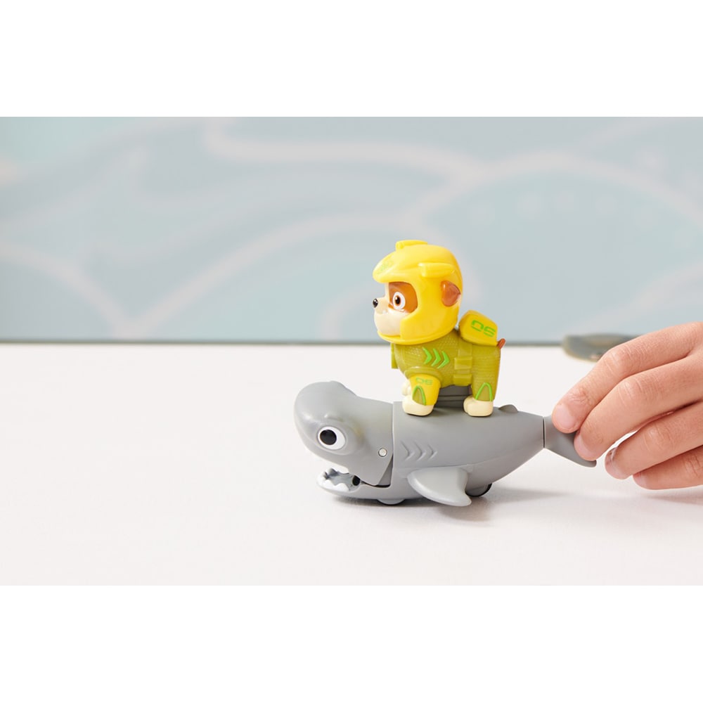 Set figurine PAW PATROL Aqua Pups - Rubble si rechinul ciocan 20139323, 3 ani+, galben-gri