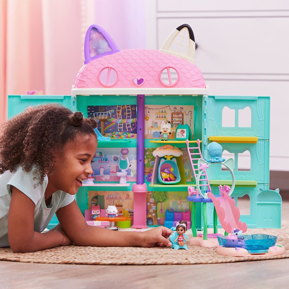Set figurina GABBY'S DOLLHOUSE Piscina lui Gabby 6067878, 3 ani+, multicolor