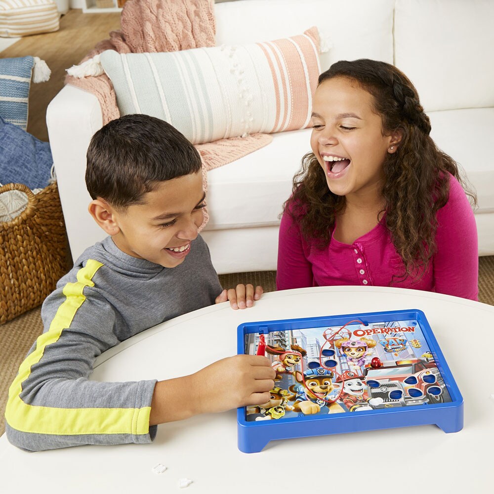 Joc de societate SPINMASTER Patrula catelusilor - Operation F3522, 6 ani+, 2-4 jucatori