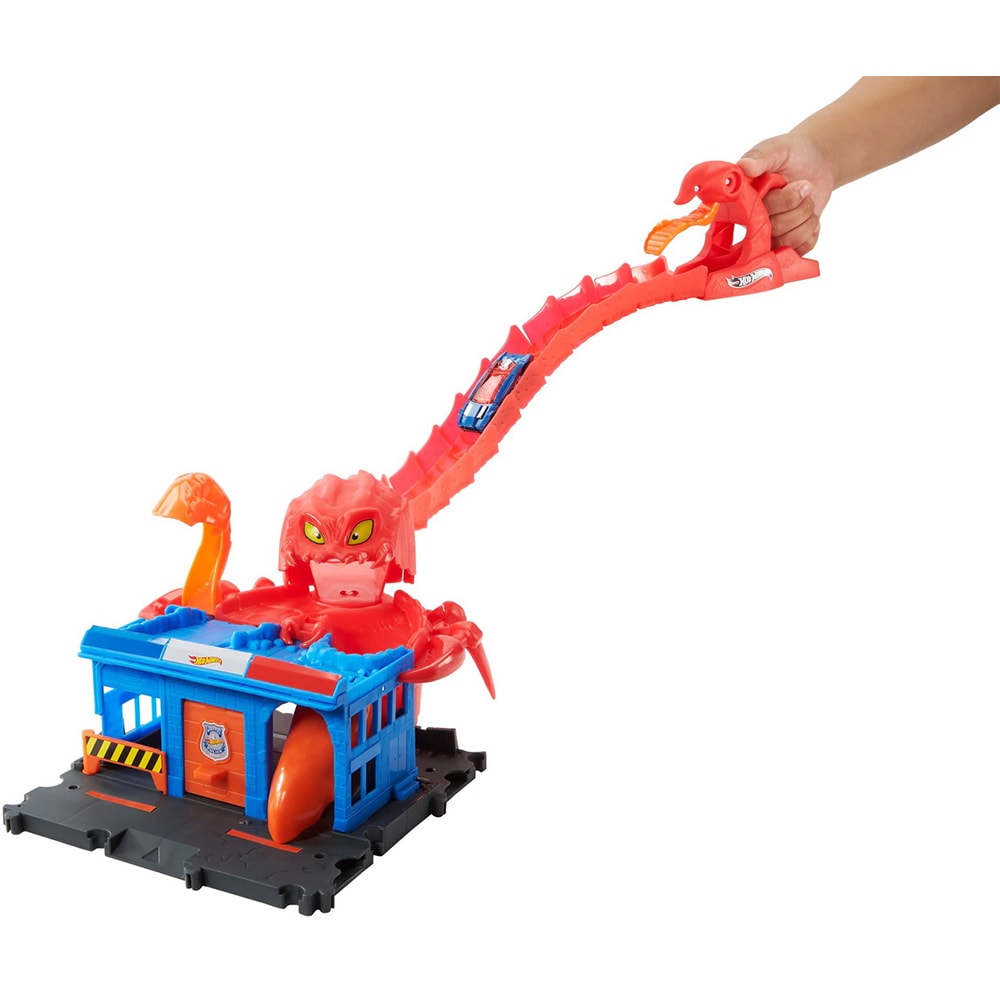 Set masinuta HOT WHEELS City - Pista Inamicilor sectia de politie HDR32, 4 ani+, albastru-rosu