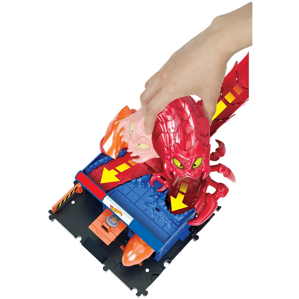 Set masinuta HOT WHEELS City - Pista Inamicilor sectia de politie HDR32, 4 ani+, albastru-rosu