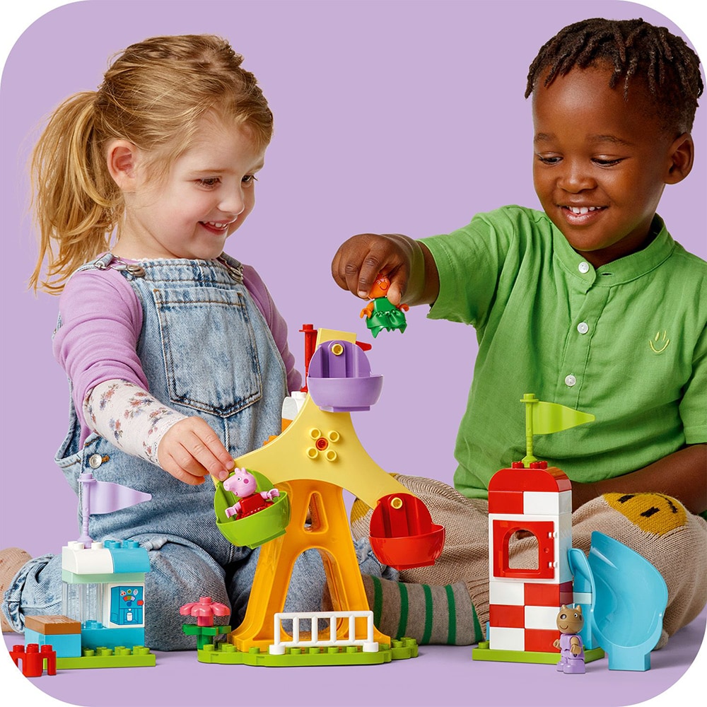 LEGO Duplo: Peppa Pig Targ de distractii 10453, 2 ani+, 53 piese