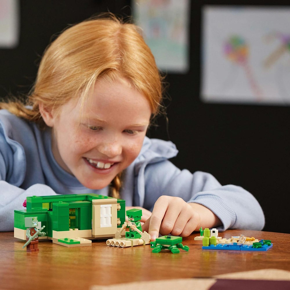 LEGO Minecraft: Casa de pe plaja testoaselor 21254, 8 ani+, 234 piese