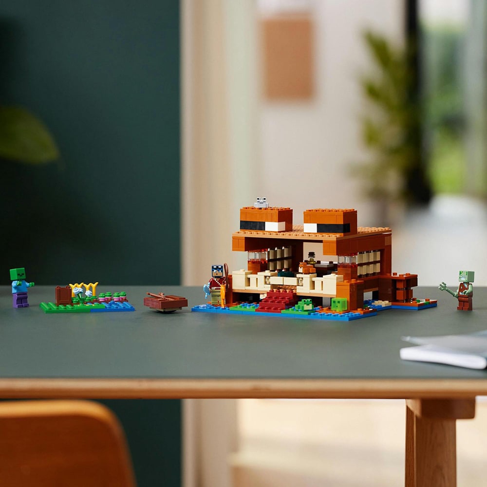 LEGO Minecraft: Casa-broasca 21256, 8 ani+, 400 piese