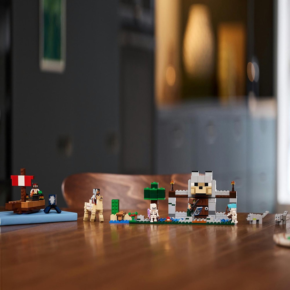LEGO Minecraft: Calatorie pe corabia de pirati 21259, 8 ani+, 166 piese