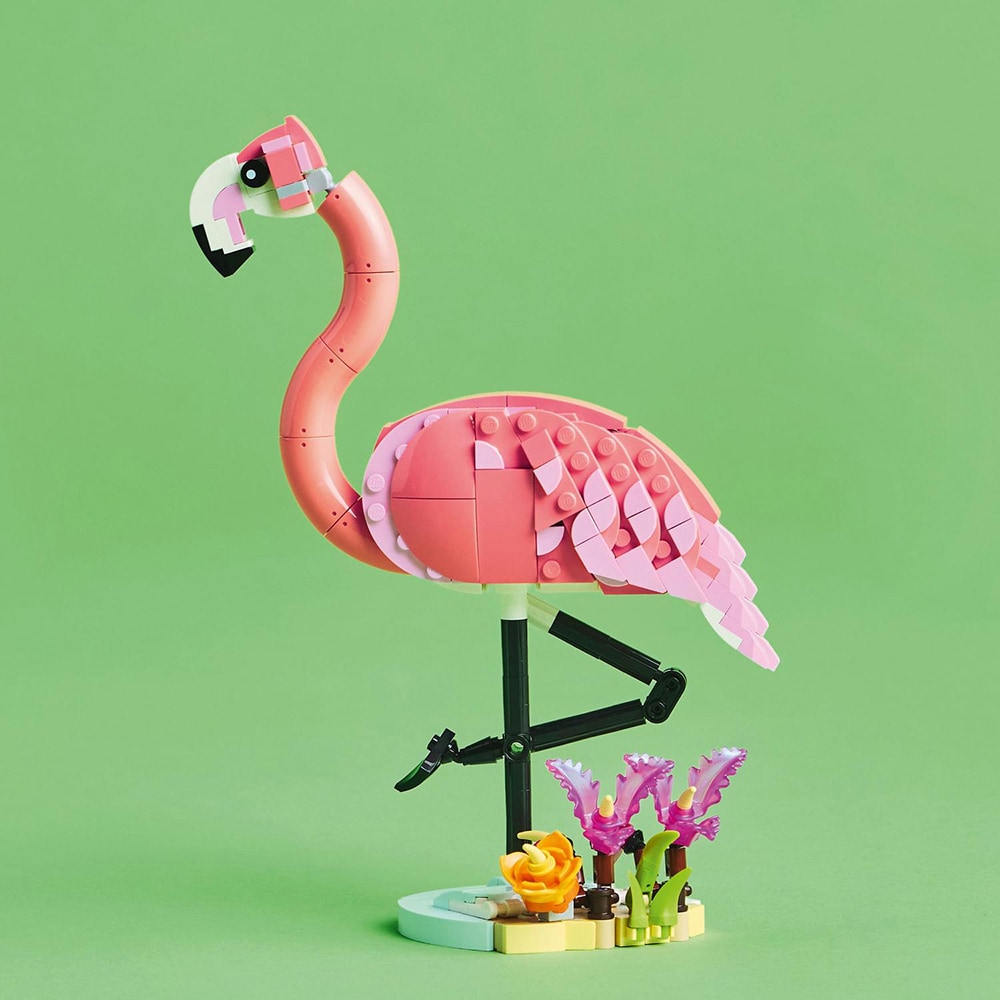 LEGO Creator 3in1: Animale salbatice - Flamingo roz 31170, 8 ani+, 288 piese