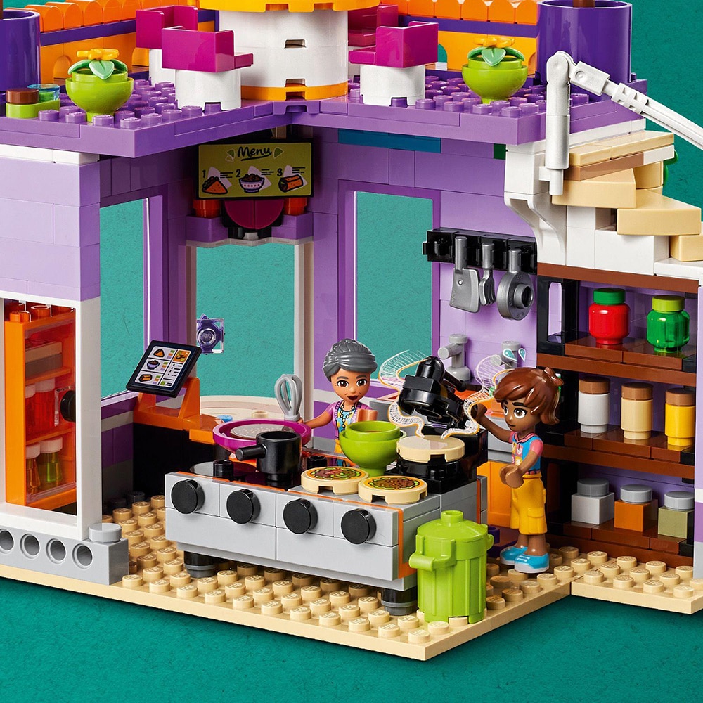 LEGO Friends: Bucataria comunitara din orasul Heartlake 41747, 8 ani+, 695 piese
