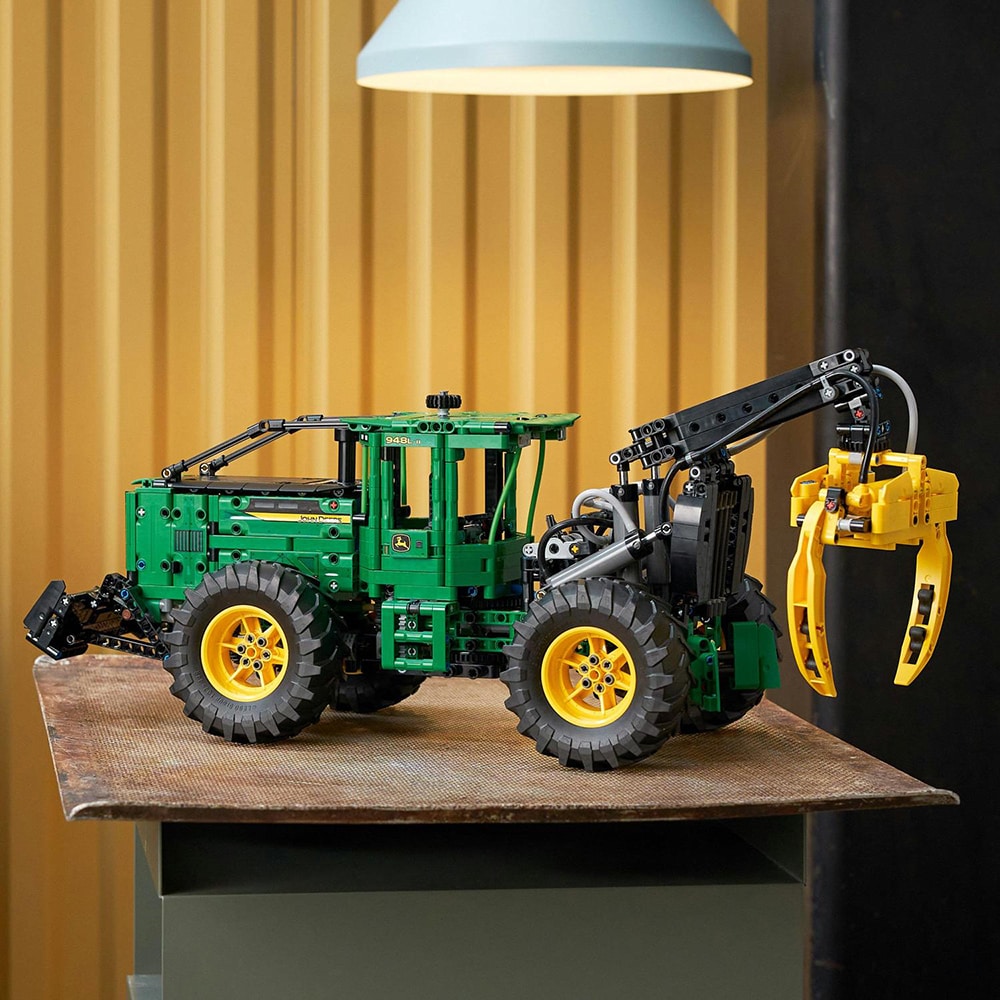 LEGO Technic: Tractor de corhanit John Deere 948L-II 42157, 11 ani+, 1492 piese