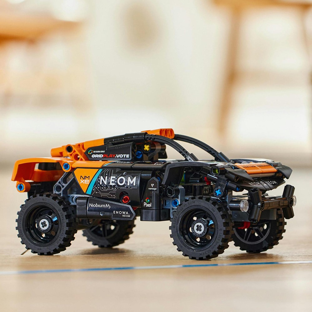 LEGO Technic: NEOM McLaren Extreme E Race Car 42166, 7 ani+, 252 piese