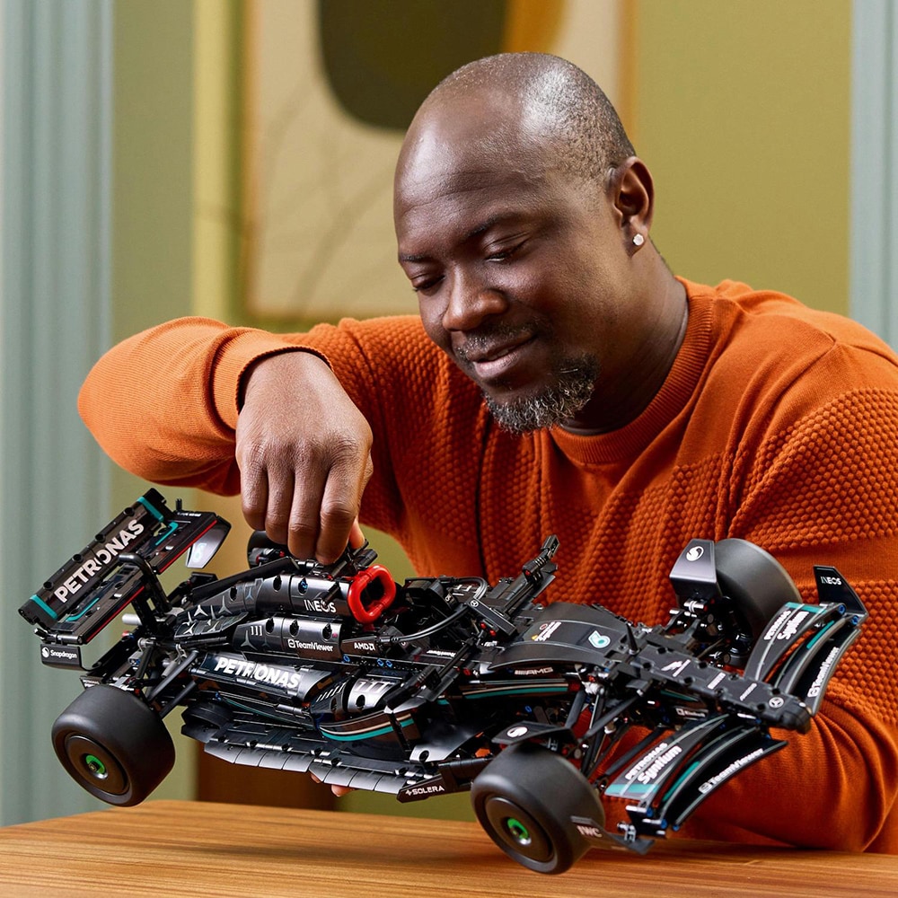 LEGO Technic: Mercedes-AMG F1 W14 E Performance 42171, 18 ani+, 1642 piese