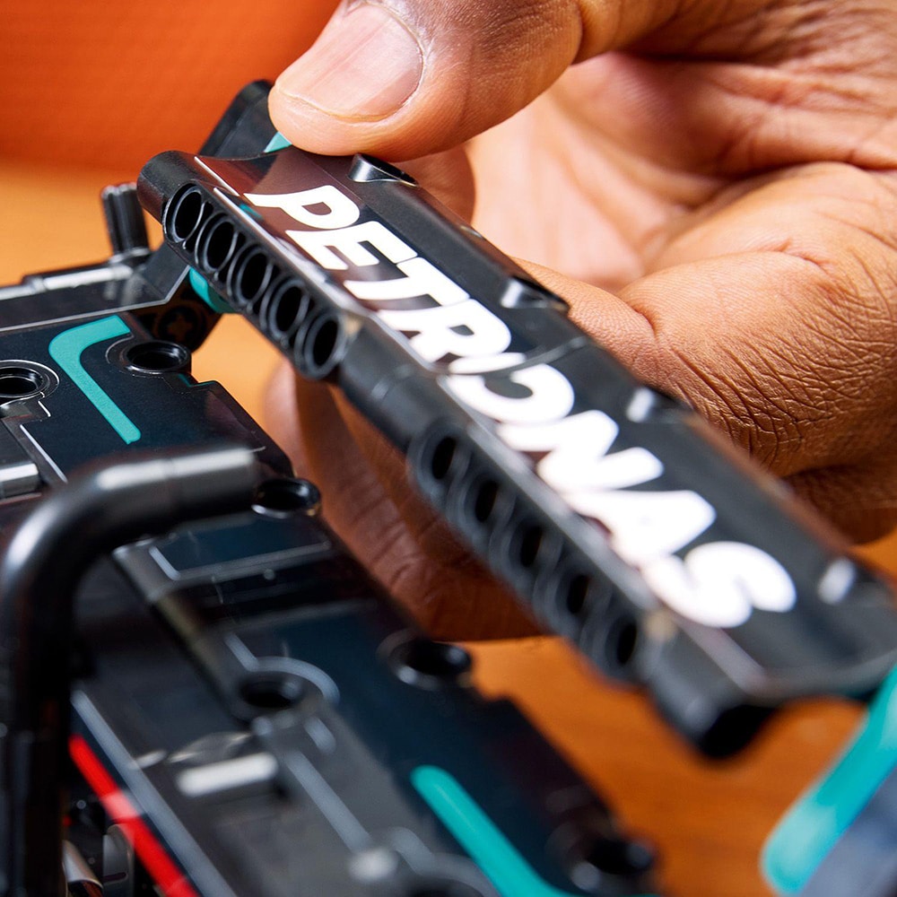 LEGO Technic: Mercedes-AMG F1 W14 E Performance 42171, 18 ani+, 1642 piese