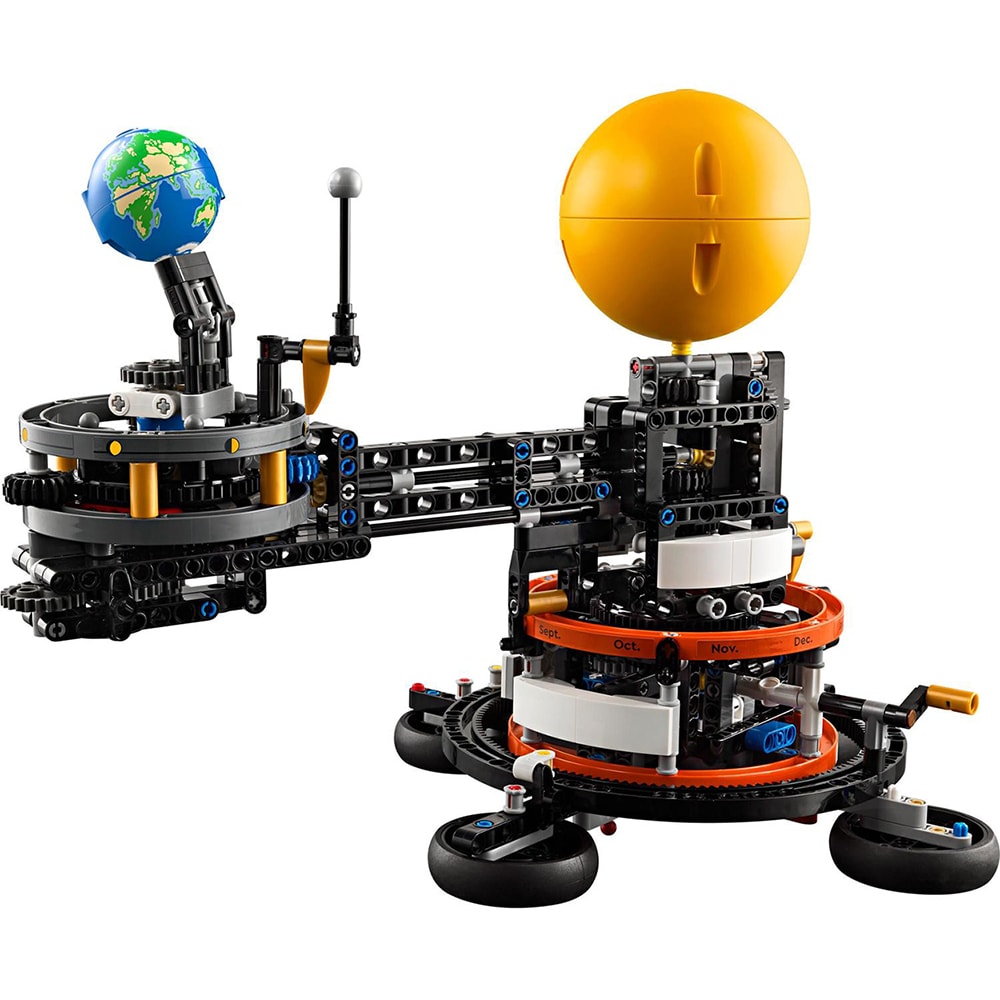 LEGO Technic: Planeta Pamant si Luna pe orbita 42179, 10 ani+, 526 piese