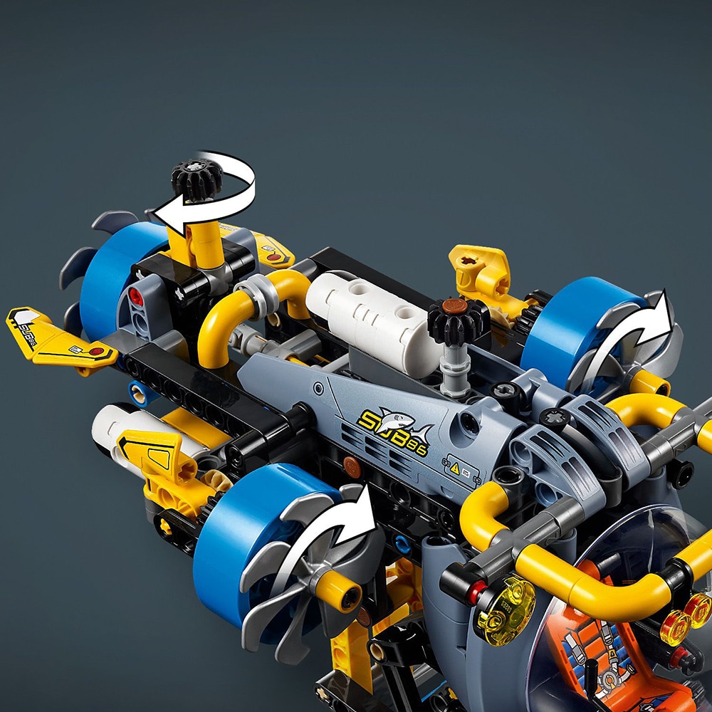 LEGO Technic: Submarin de cercetare la mare adancime 42201, 9 ani+, 413 piese