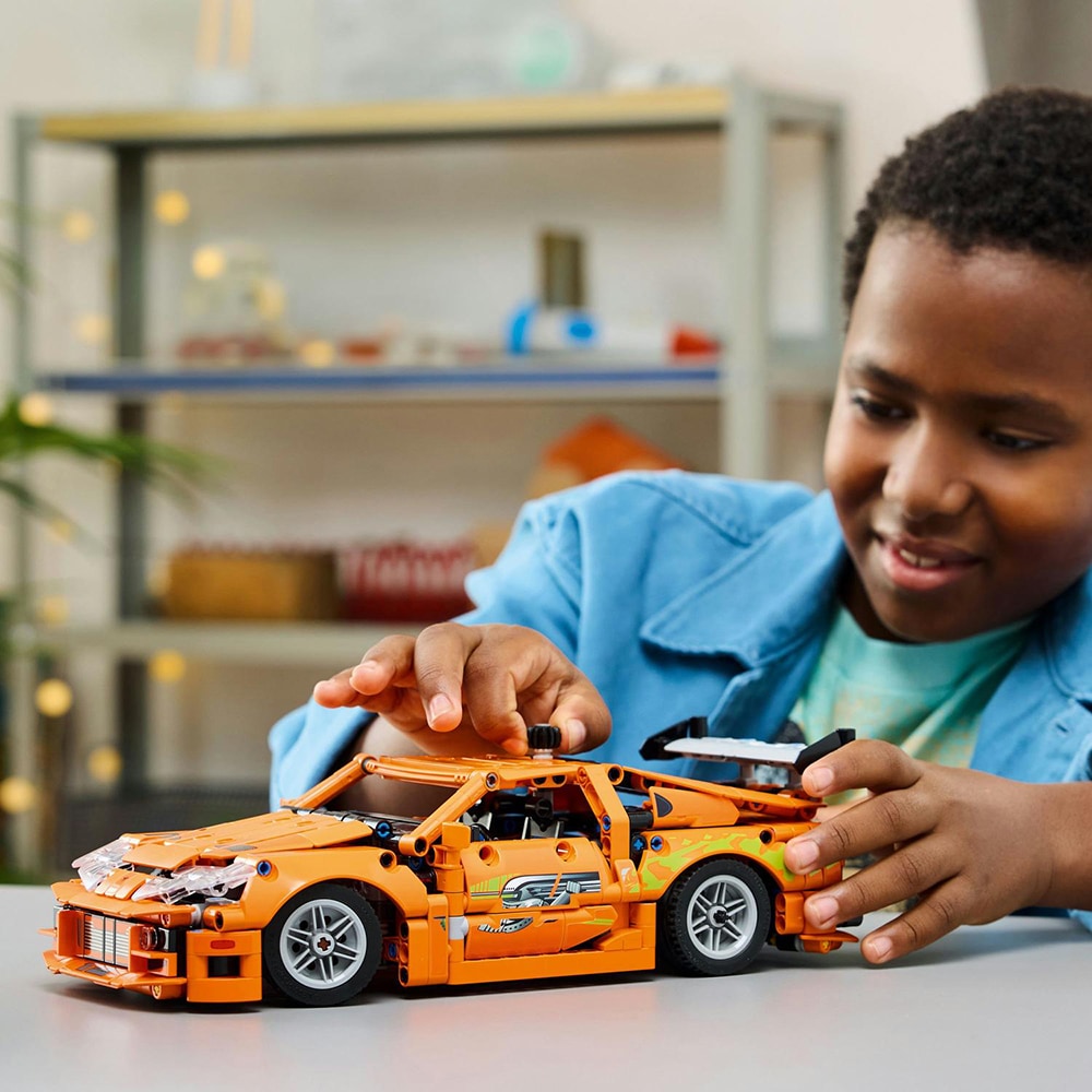 LEGO Technic:  Fast and Furious Toyota Supra MK4 42204, 8 ani+, 810 piese
