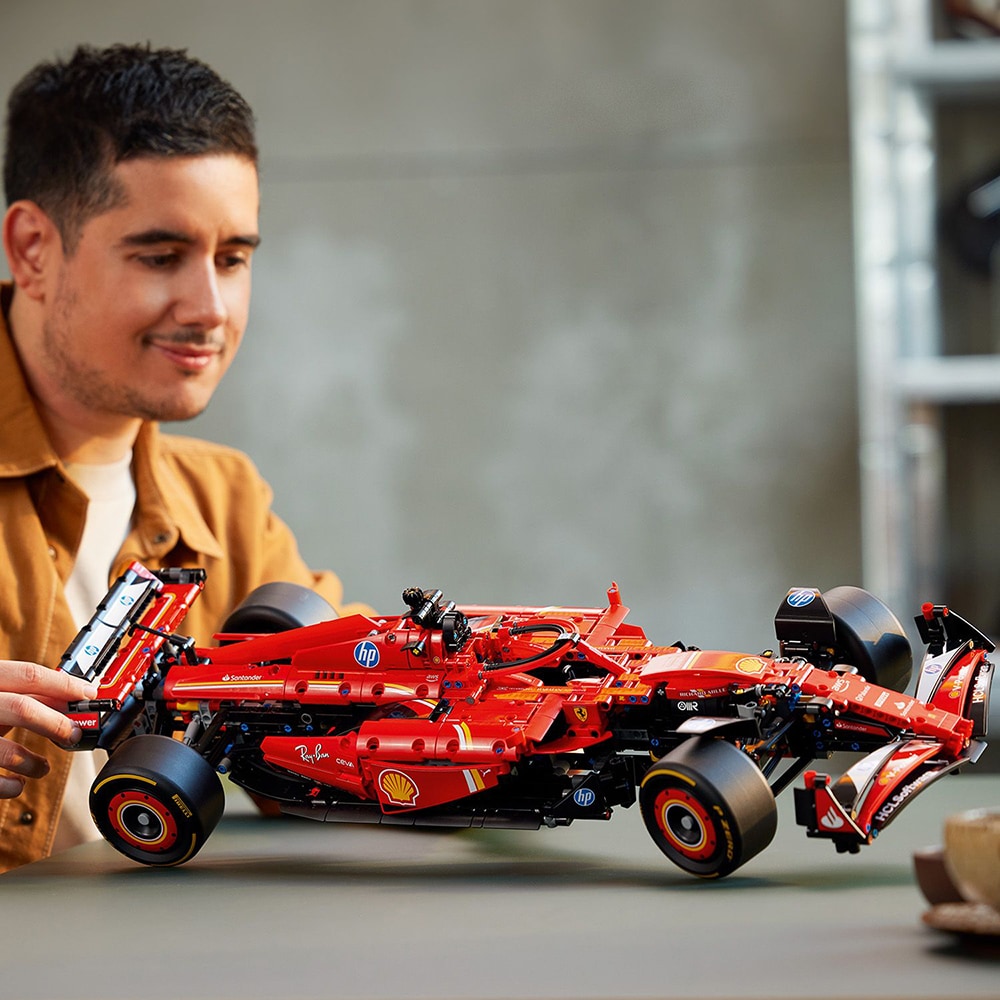 LEGO Technic: Masina F1 Ferrari SF-24 42207, 18 ani+, 1362 piese