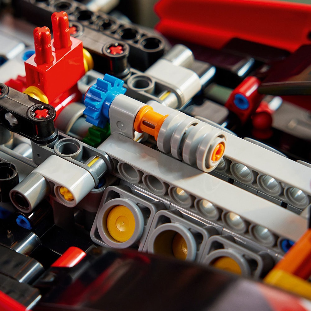 LEGO Technic: Masina F1 Ferrari SF-24 42207, 18 ani+, 1362 piese