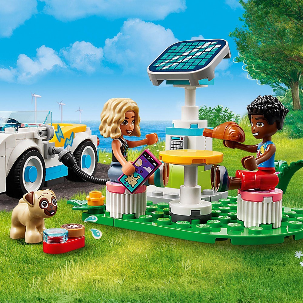 LEGO Friends: Masina electrica si incarcator 42609, 6 ani+, 170 piese