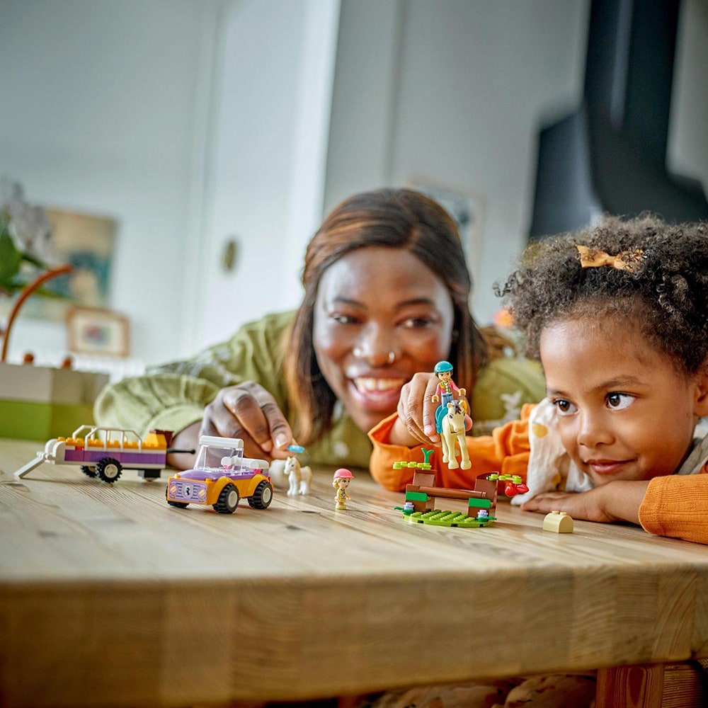 LEGO Friends: Remorca cu cal si ponei 42634, 4 ani+, 105 piese