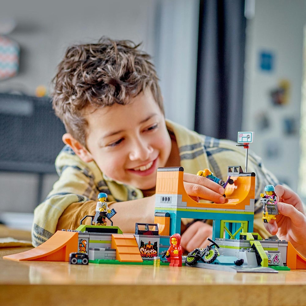 LEGO City: Parc pentru skateboard 60364, 6 ani+, 454 piese