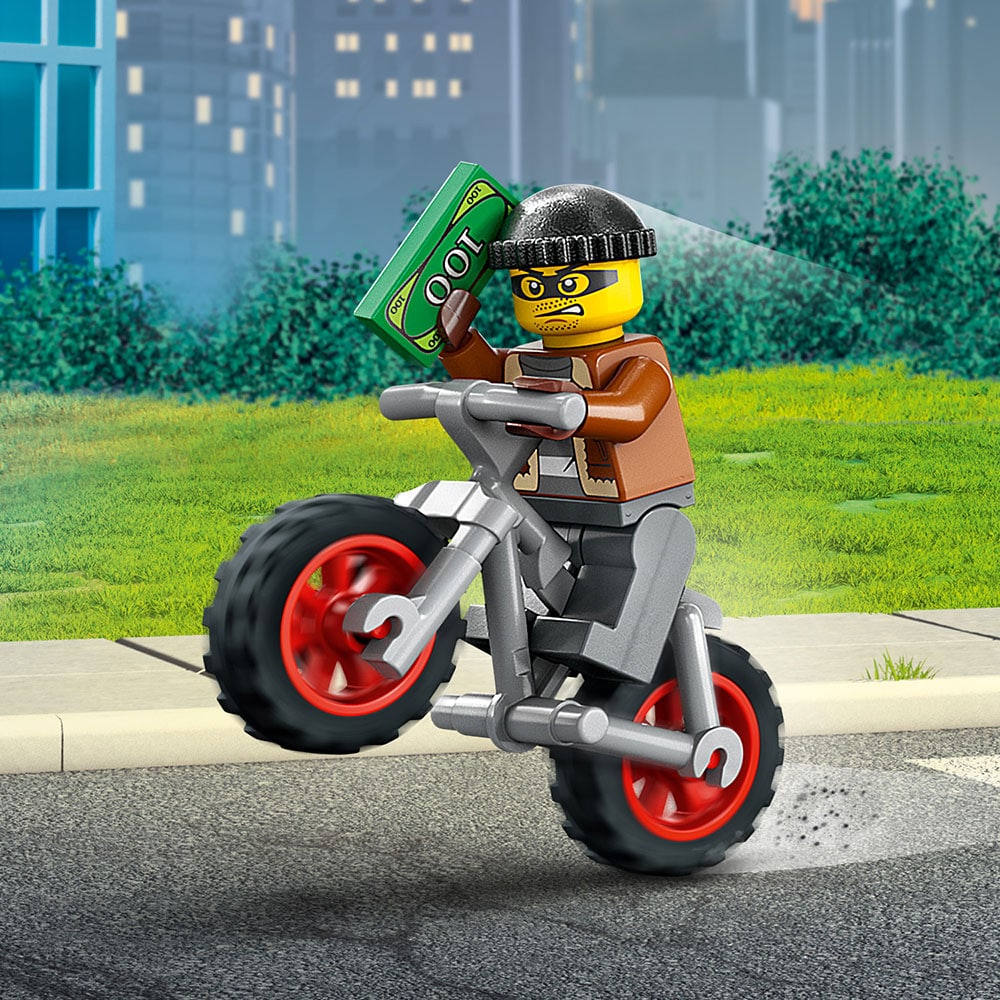 LEGO City: Centru pentru vehicule de urgenta 60371, 6 ani+, 706 piese