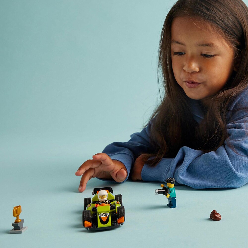 LEGO City: Masina de curse verde 60399, 4 ani+, 56 piese