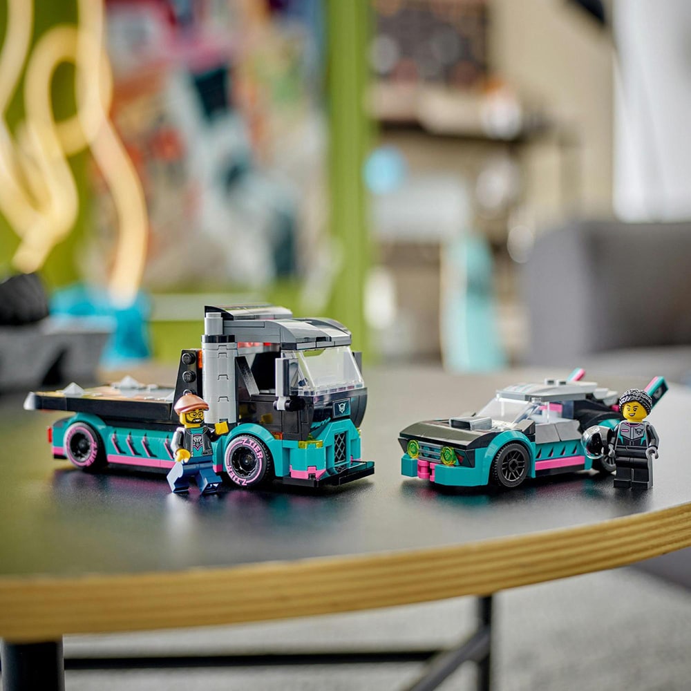 LEGO City: Masina de curse si camion transportator de masini 60406, 6 ani+, 328 piese