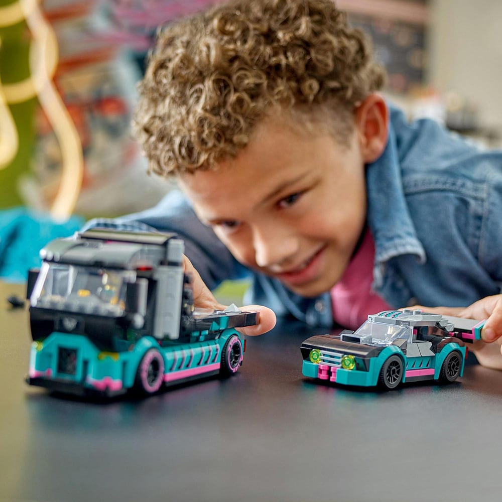 LEGO City: Masina de curse si camion transportator de masini 60406, 6 ani+, 328 piese