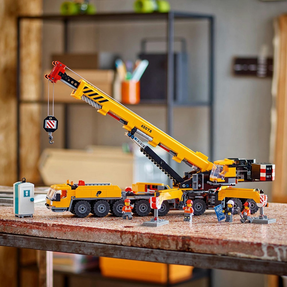 LEGO City: Macara mobila galbena de constructii 60409, 9 ani+, 1116 piese
