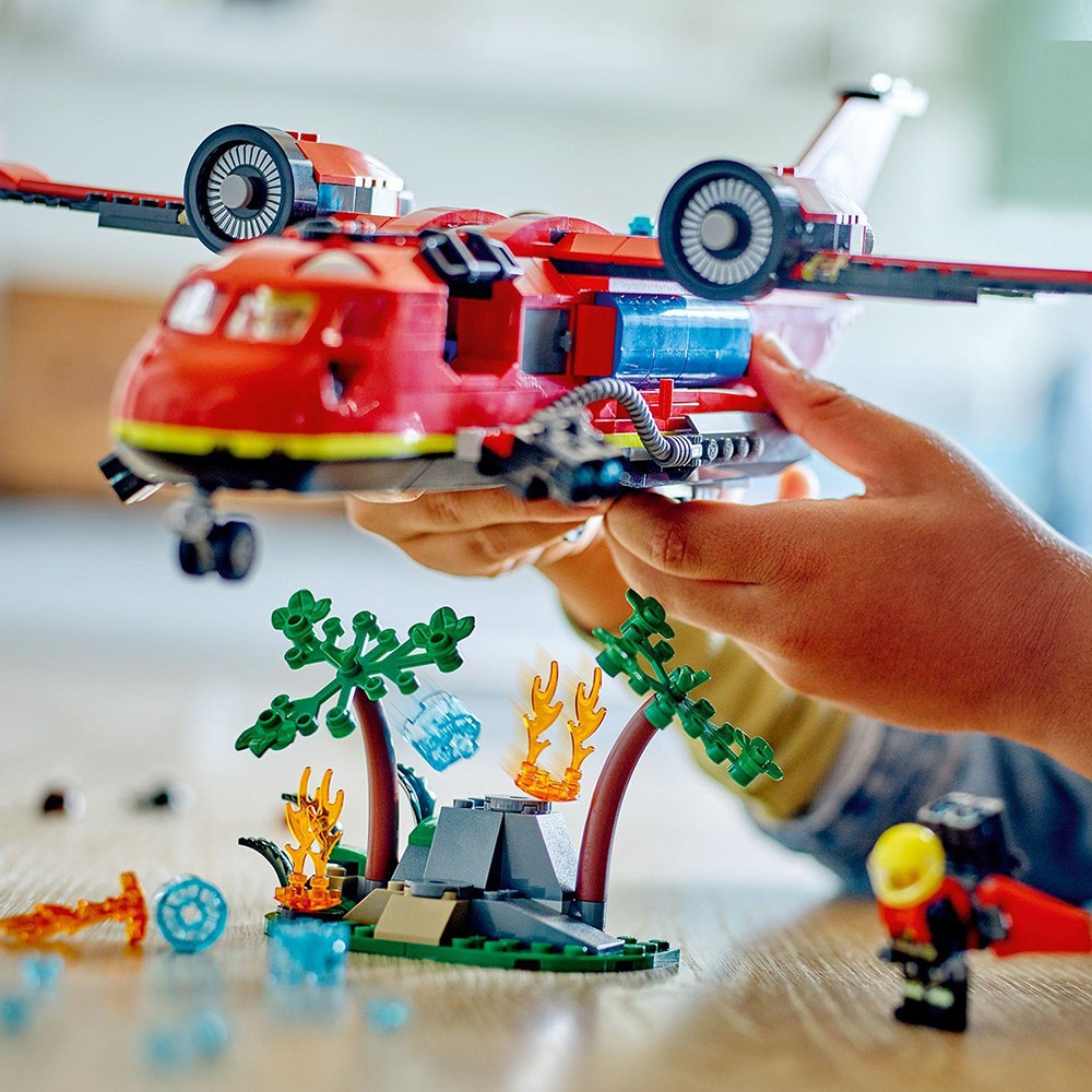 LEGO City: Avion de pompieri 60413, 6 ani+, 478 piese