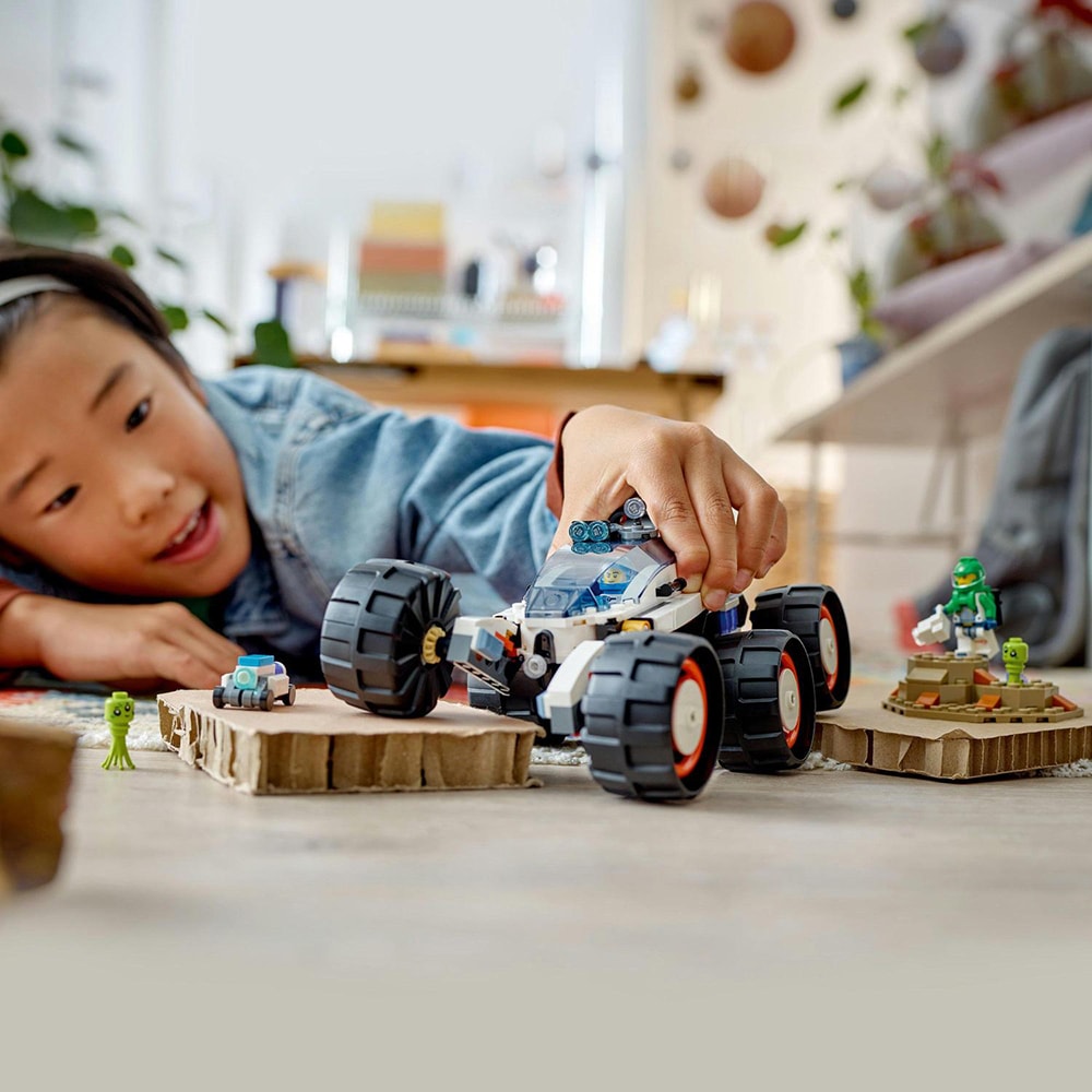 LEGO City: Rover de explorare spatiala si viata extraterestra 60431, 6 ani+, 311 piese