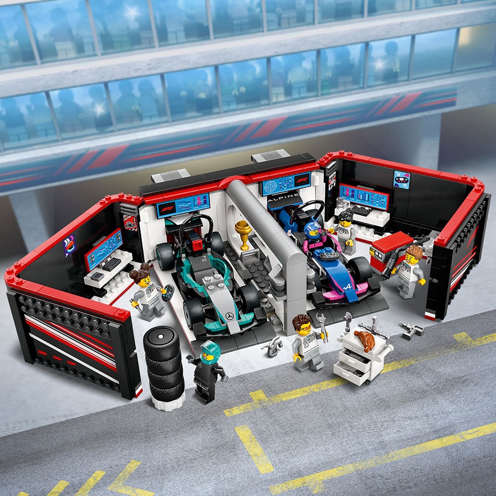 LEGO City: Garaj F1 si masini Mercedes-AMG si Alpine 60444, 7 ani+, 678 piese