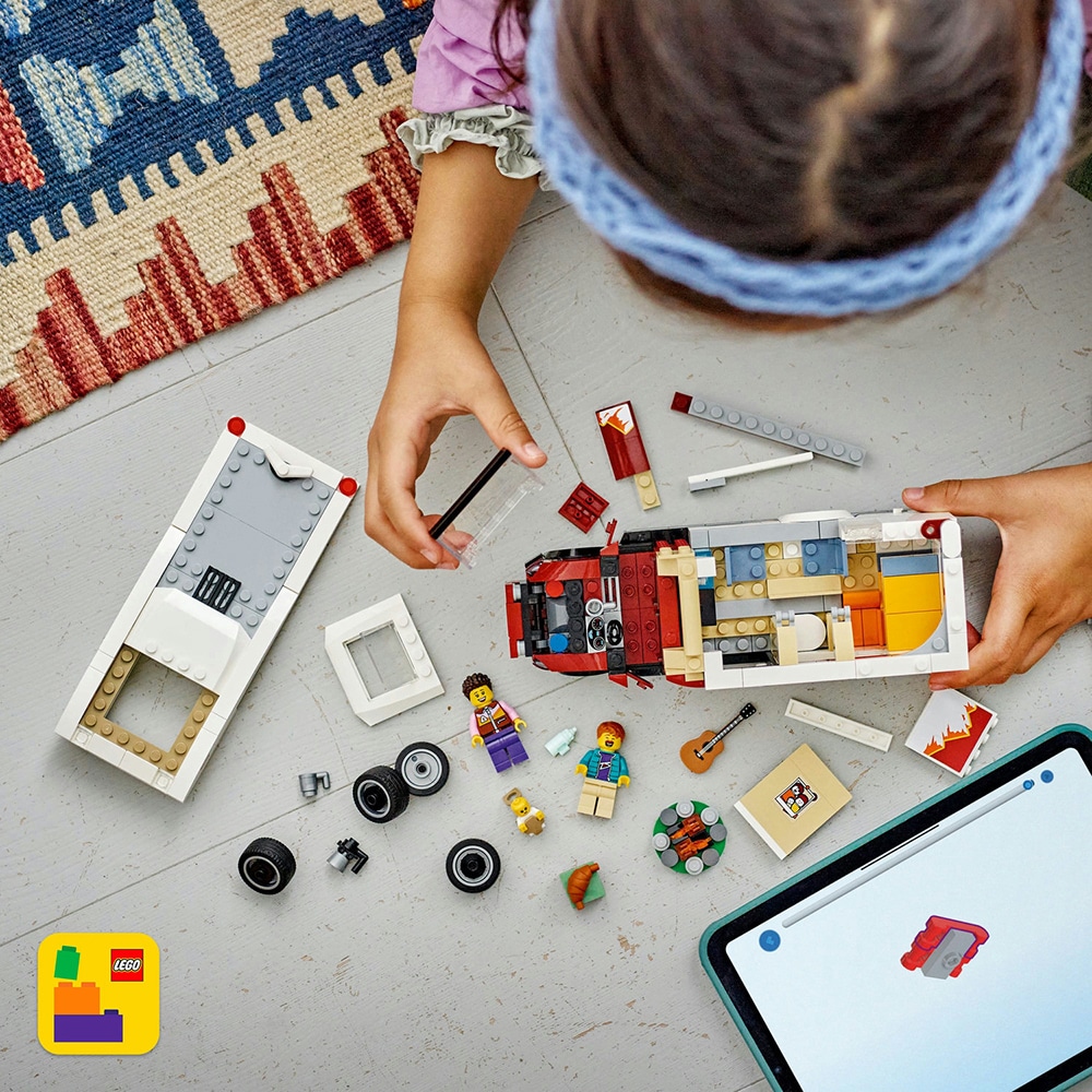 LEGO City:  Rulota pentru aventuri de vacanta 60454, 6 ani+, 385 piese