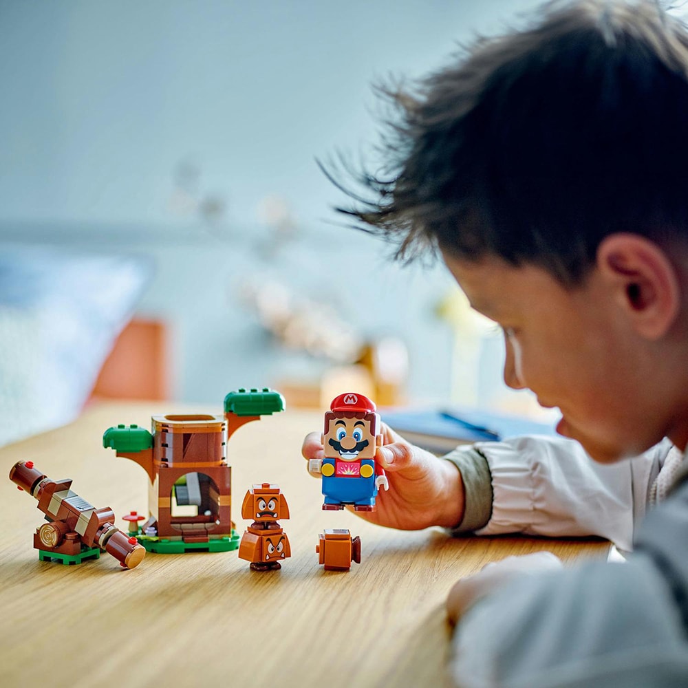 LEGO Super Mario: Teren de joaca pentru Goomba 71433, 7 ani+, 173 piese