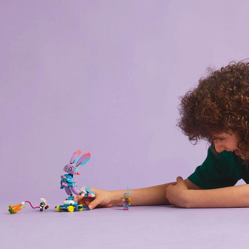 LEGO DREAMZzz: Izzie si iepurasul de gaming Bunchurro 71490, 7 ani+, 252 piese