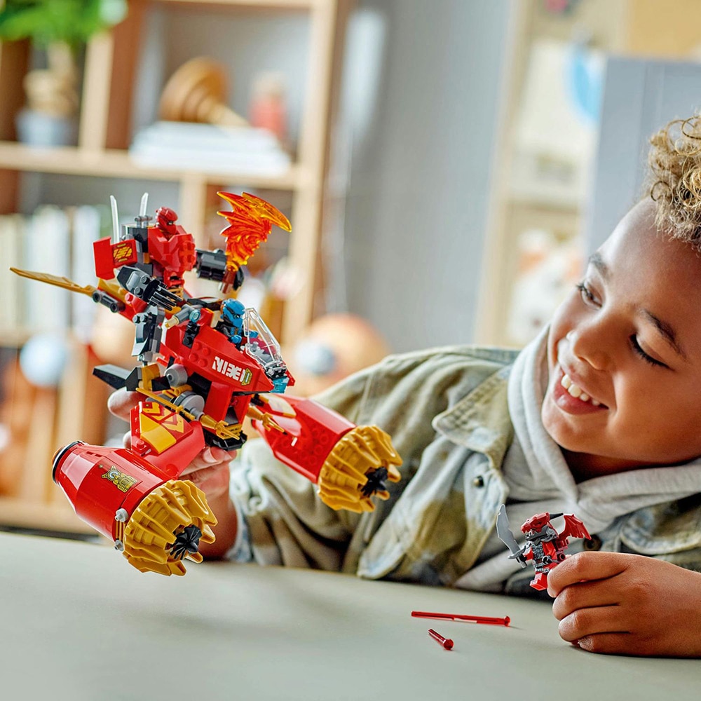 LEGO Ninjago:  Vehiculul-robot zburator al lui Kai 71830, 7 ani+, 333 piese