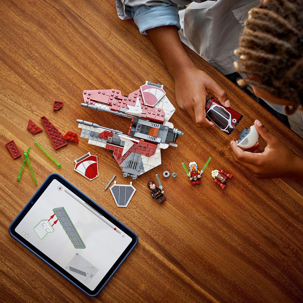 LEGO Star Wars: TM Nava Interceptor Jedi a lui Ahsoka 75401, 8 ani+, 290 piese