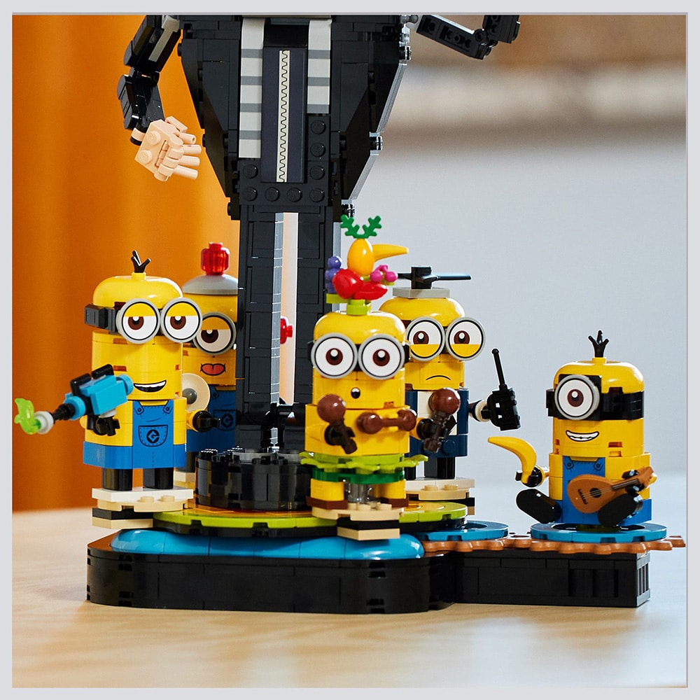 LEGO Despicable Me: Gru si minionii din caramizi 75582, 9 ani+, 839 piese