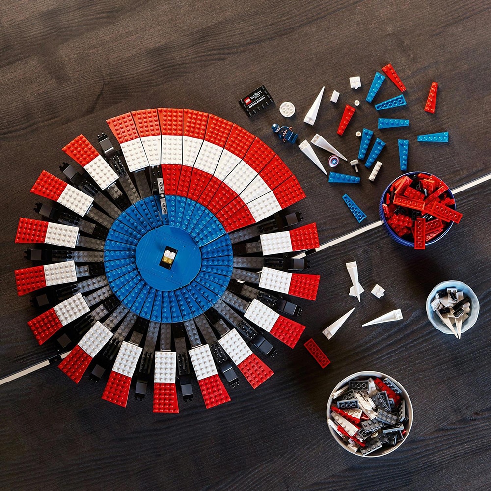 LEGO Super Heroes: Scutul lui Captain America 76262, 18 ani+, 3128 piese