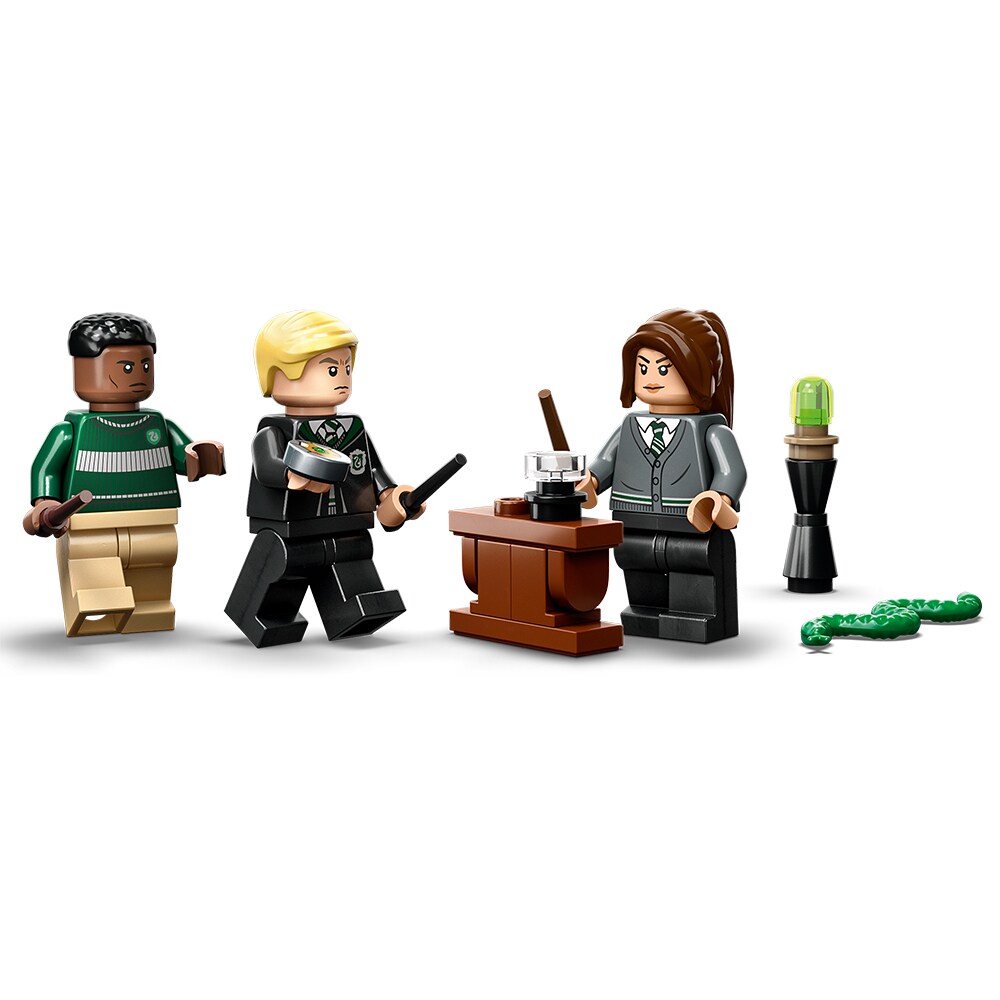 LEGO Harry Potter: Bannerul Casei Slytherin 76410, 9 ani+, 349 piese