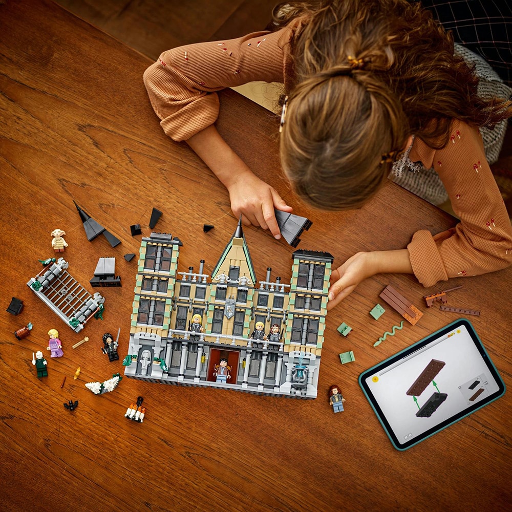 LEGO Harry Potter: Conacul Reacredinta 76453, 10 ani+, 1601 piese