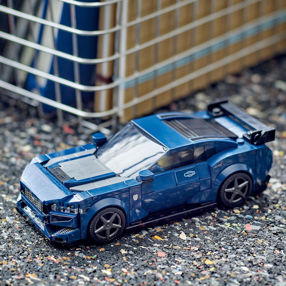 LEGO Speed Champions: Masina sport Ford Mustang Dark Horse 76920, 9 ani+, 344 piese